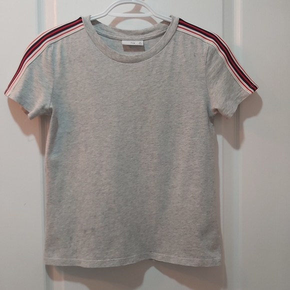 Aritzia gray tna top with red and blue striped sleeves. Size XS - Picture 1 of 5